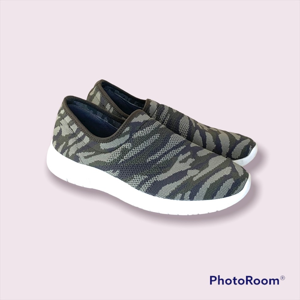 Aqua College Womens Kady Slip On Sneakers Shoes size 9